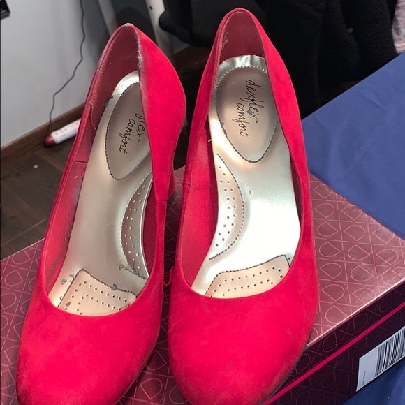 Red Heels - Picture 2 of 4